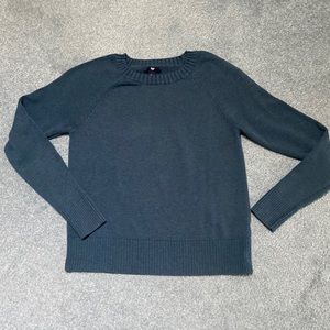 Long sleeve sweater